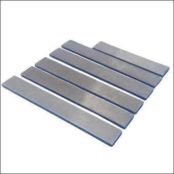 long strip of silicon nitride plate