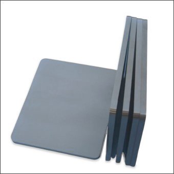 square silicon nitride plate for heat shield