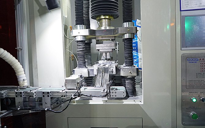 Dry Pressing forCeramic Components