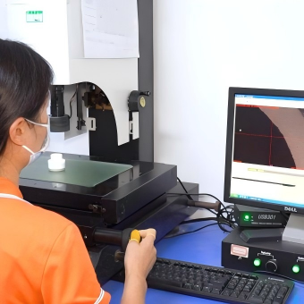 Microscopic Inspection of Ceramics